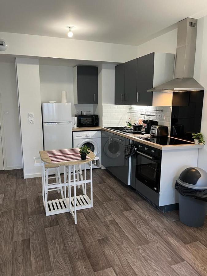 Appartement F2 De Haut Standing En Hypercentre Avec Jardin Prive A 270 M De La Gare De Mantes ! Buitenkant foto